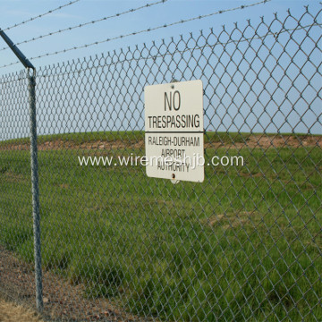 Beautiful Airport Fence-Welded Wire Mesh Fence